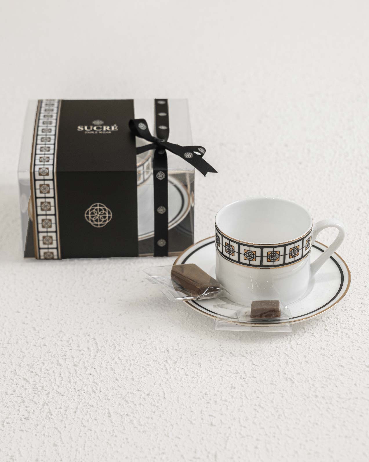 Quadrant Tea cup with Chocolate